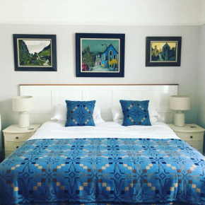 Отель Llety Brynawel Guest House  Пеннал
